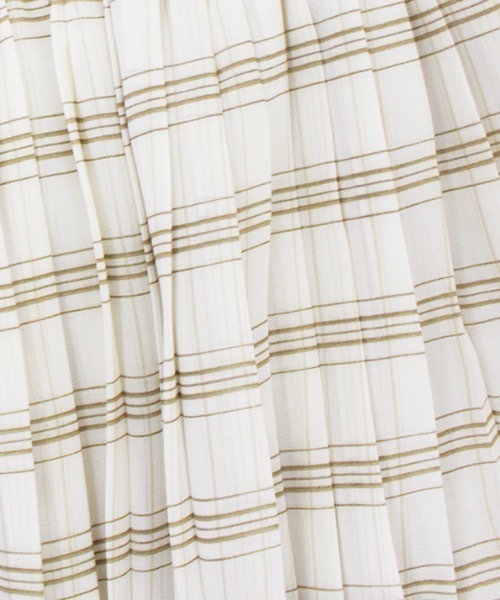 MODE ROBE(モードローブ)の「シフォンチェックプリーツスカート(スカート・レディース・アイボリー・FREE)」の10枚目の写真