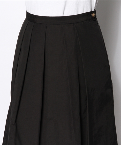 NANO universe(ナノユニバース)の「タックミディフレアスカート(スカート・レディース・ブラック/キャメル/グリーン・FREE)」の6枚目の写真