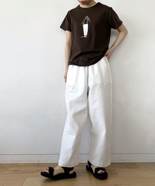 studio CLIP（スタディオクリップ）の「[取扱い店舗限定]イラストレーターyohさんコラボTシャツ（Tシャツ/カットソー・レディース・グリーン系その他6/ホワイト系その他7/ブラウン系その他5/ホワイト系その他4/ブラック系その他3/カーキ/ホワイト系その他/グレー系その他2/ホワイト/オレンジ/ブルー/ベージュ・FREE）」の18枚目の写真