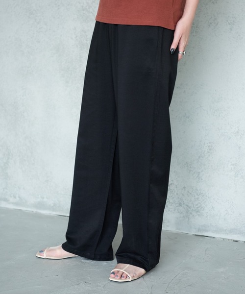Aunt Marie's（アントマリーズ）の「【低身長向けSサイズ有】セミワイドイージーパンツ 【AUNT MARIE'S】（その他パンツ・レディース・ブラック/ベージュ/パープル/イエロー・SMALL/FREE）」の2枚目の写真