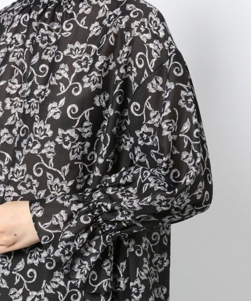 PAGEBOY（ページボーイ）の「モノトーンフラワー2WAYDカンブラウス（シャツ/ブラウス・レディース・ブラック/アイボリー・FREE）」の12枚目の写真