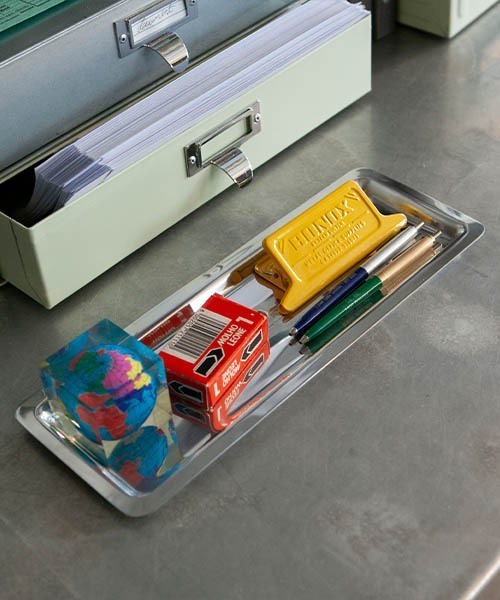ALUMINUM TRAY / アルミニウム トレイ（ステーショナリー）｜DULTON