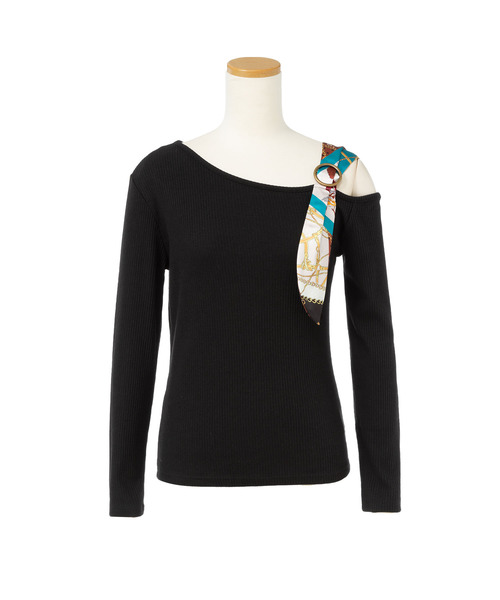 Newlyme(ニューリーミー)の「スカーフ付きワンショルテレコ長袖トップス(Tシャツ/カットソー・レディース・ホワイト/ブラック/ベージュ/レッド/サックスブルー/ブルー系その他/ブラック×ブラック/ベージュ×ブラック/ホワイト×ブラック・MEDIUM/LARGE/X-LARGE)」の19枚目の写真