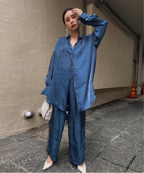 AMERI（アメリ）の「GLOSSY TUCK PANTS（デニムパンツ）」 - WEAR 