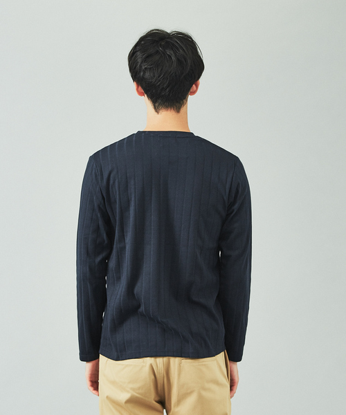 ABAHOUSE GRAY(アバハウスグレイ)の「【展開店舗限定】汗染軽減 針抜リブ Vネック長袖 Tシャツ(Tシャツ/カットソー・メンズ・ホワイト/グレイッシュベージュ/ネイビー/ブラック・46/48)」の7枚目の写真