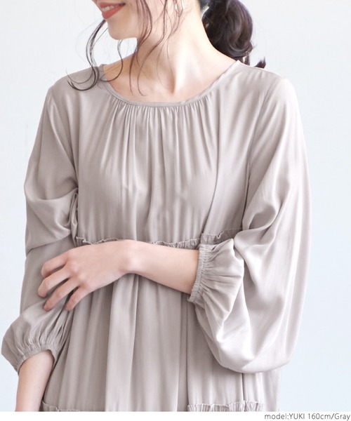 coca(coca)(コカ)の「とろみサテンティアードワンピース(ワンピース・レディース・グレー/ライトグリーン・ONE SIZE)」の7枚目の写真