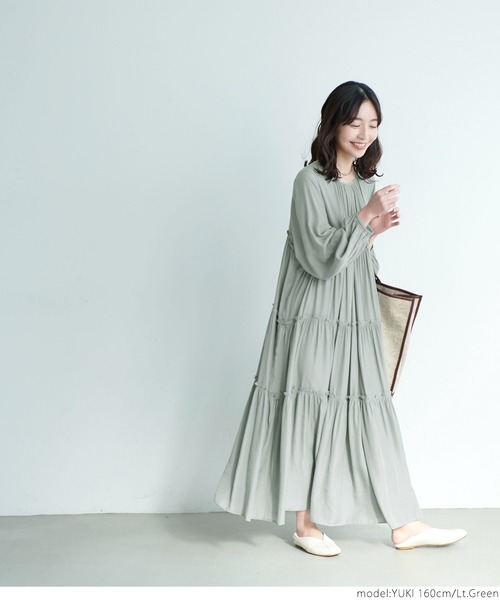 coca(coca)(コカ)の「とろみサテンティアードワンピース(ワンピース・レディース・グレー/ライトグリーン・ONE SIZE)」の11枚目の写真