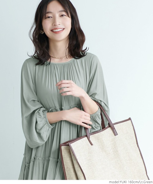 coca(coca)(コカ)の「とろみサテンティアードワンピース(ワンピース・レディース・グレー/ライトグリーン・ONE SIZE)」の10枚目の写真