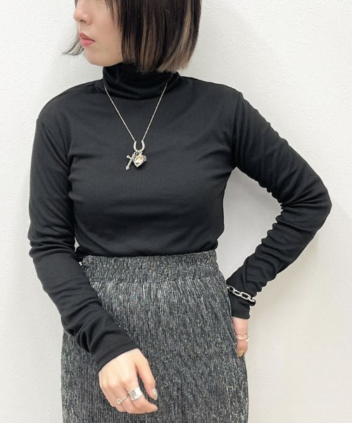 apres jour mignon(アプレジュールミニョン)の「リブタートルインナー【ZOZOTOWN限定アイテム】(Tシャツ/カットソー・レディース・オフホワイト/ブラック/ダークブラウン・フリー/X-LARGE)」の13枚目の写真