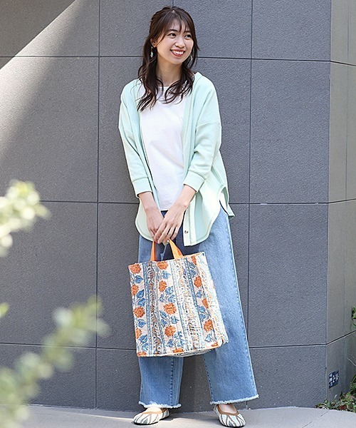 チチカカ（チチカカ）の「ワンポイント刺繍Ｔシャツ（Tシャツ/カットソー・レディース・パープル/ネイビー/オフホワイト/グリーン・MEDIUM/LARGE）」の22枚目の写真