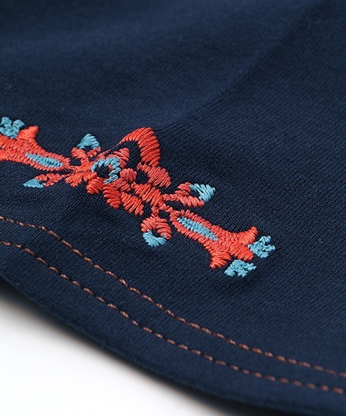 チチカカ（チチカカ）の「ワンポイント刺繍Ｔシャツ（Tシャツ/カットソー・レディース・パープル/ネイビー/オフホワイト/グリーン・MEDIUM/LARGE）」の18枚目の写真