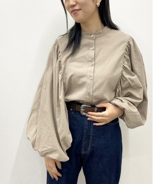apres jour mignon(アプレジュールミニョン)の「袖ボリュームバンドカラーシャツ【ZOZOTOWN限定アイテム】(シャツ/ブラウス・レディース・ブルー系その他/アイボリー/ブラック/ベージュ・X-LARGE/フリー)」の19枚目の写真