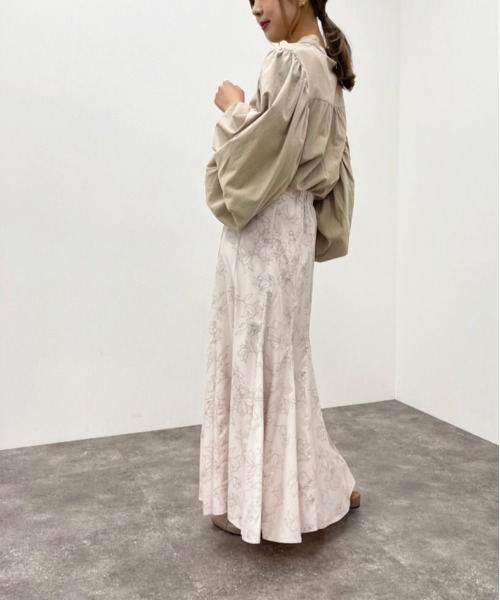apres jour mignon(アプレジュールミニョン)の「袖ボリュームバンドカラーシャツ【ZOZOTOWN限定アイテム】(シャツ/ブラウス・レディース・ブルー系その他/アイボリー/ブラック/ベージュ・X-LARGE/フリー)」の18枚目の写真