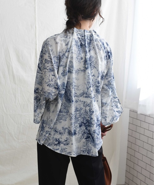 LHELBIE（レルビエ）の「ドロストタイブラウス（シャツ/ブラウス・レディース・ブラック/ベージュ/ネイビー/ブルー・M）」の11枚目の写真