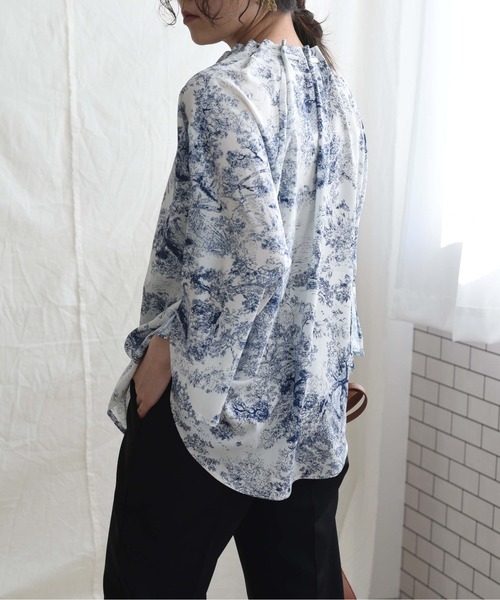 LHELBIE（レルビエ）の「ドロストタイブラウス（シャツ/ブラウス・レディース・ブラック/ベージュ/ネイビー/ブルー・M）」の12枚目の写真