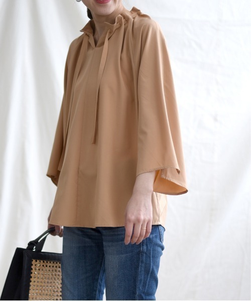 LHELBIE（レルビエ）の「ドロストタイブラウス（シャツ/ブラウス・レディース・ブラック/ベージュ/ネイビー/ブルー・M）」の6枚目の写真