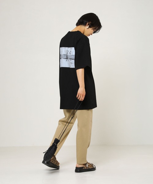 FRANKLIN & MARSHALL（フランクリンマーシャル）の「FRANKLIN ＆ MARSHALL/フランクリンマーシャル 別注フォトプリントTシャツ（Tシャツ/カットソー・レディース・ブラック/ホワイト・マルチサイズ）」の13枚目の写真