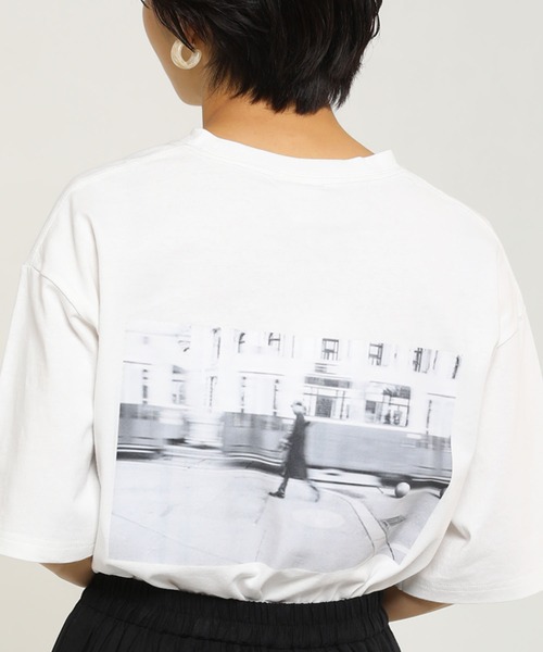 FRANKLIN & MARSHALL（フランクリンマーシャル）の「FRANKLIN ＆ MARSHALL/フランクリンマーシャル 別注フォトプリントTシャツ（Tシャツ/カットソー・レディース・ブラック/ホワイト・マルチサイズ）」の8枚目の写真