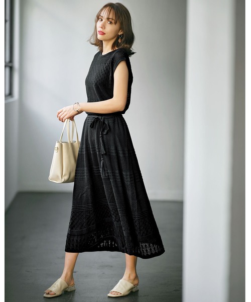 GeeRA(ジーラ)の「透かし編ロングニットワンピース(ワンピース・レディース・ネイビー/ブラック・LARGE/MEDIUM/X-LARGE)」の7枚目の写真