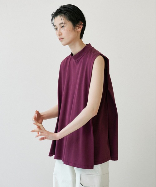 UNDECORATED(アンデコレイテッド)の「UNDECORATED アンデコレイテッド / CO SMOOTH TOP コットンスムースモックネックトップス / UDF21105(Tシャツ/カットソー・レディース・ボルドー/オフホワイト/ブラック/ベージュ・FREE)」の4枚目の写真