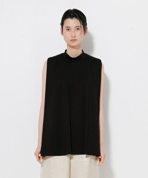 UNDECORATED(アンデコレイテッド)の「UNDECORATED アンデコレイテッド / CO SMOOTH TOP コットンスムースモックネックトップス / UDF21105(Tシャツ/カットソー・レディース・ボルドー/オフホワイト/ブラック/ベージュ・FREE)」の2枚目の写真