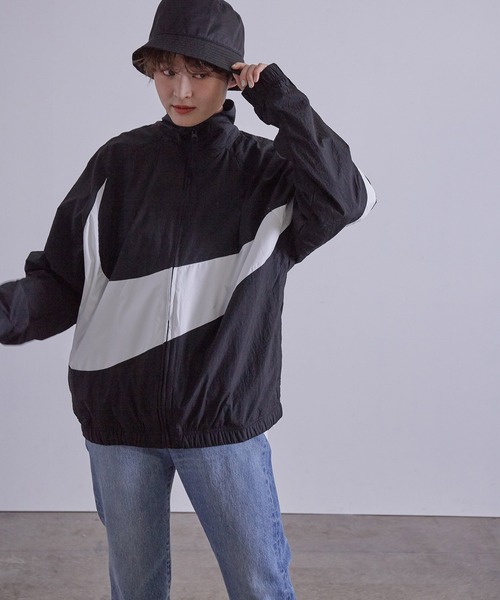 NIKE(ナイキ)の「ナイキ HBR STMT ウーブン ジャケット(ナイロンジャケット・メンズ・ブラック/ブラック系その他/ホワイト・M/L)」の2枚目の写真
