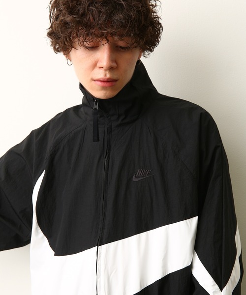 NIKE(ナイキ)の「ナイキ HBR STMT ウーブン ジャケット(ナイロンジャケット・メンズ・ブラック/ブラック系その他/ホワイト・M/L)」の15枚目の写真