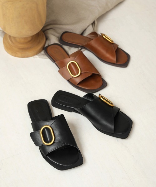 Bab（バブ）の「【WEB限定】オーバルバックルサンダル（サンダル・レディース・ブラック/ブラウン/ホワイト・SMALL/MEDIUM/LARGE）」の9枚目の写真