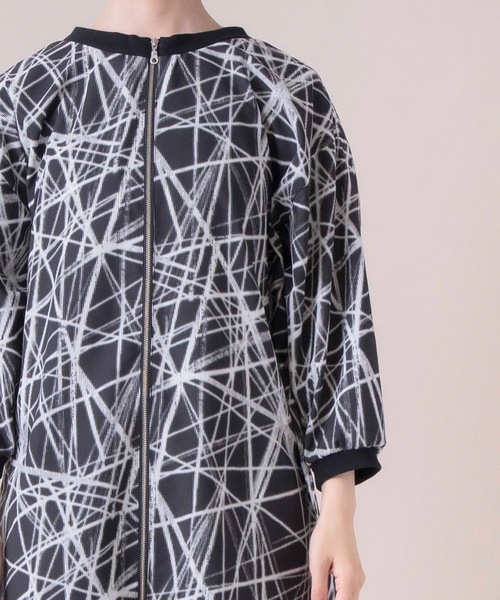 La SRIC（ラスリック）の「La SRIC / スラッシュ柄2WAYブラウス 【セットアップ可】（シャツ/ブラウス・レディース・ブラック/オフホワイト・38）」の11枚目の写真