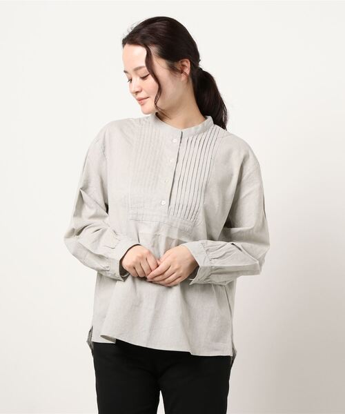 Samansa Mos2(サマンサ モスモス)の「ピンタックプルオーバーブラウス(シャツ/ブラウス・レディース・ベージュ/グレー/オフホワイト・フリ-)」の1枚目の写真