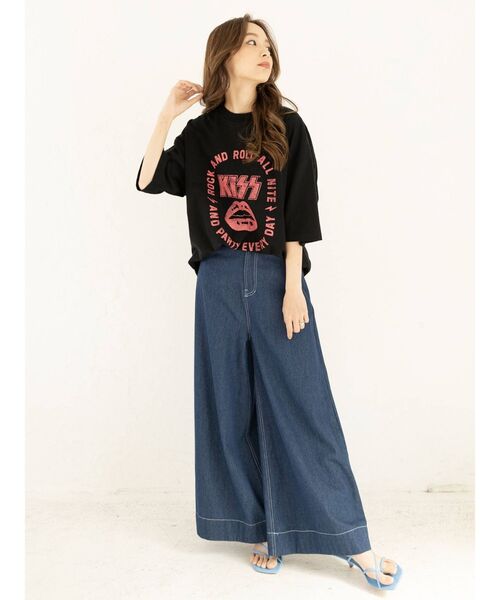 COTORICA（コトリカ）の「KISS ツアーロゴルーズT【UNISEX】（Tシャツ/カットソー・レディース・ブラック/オフホワイト・SMALL/LARGE）」の3枚目の写真