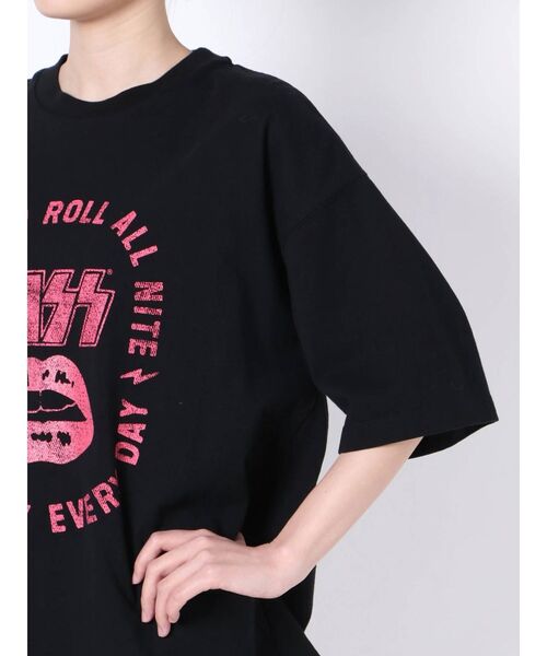COTORICA（コトリカ）の「KISS ツアーロゴルーズT【UNISEX】（Tシャツ/カットソー・レディース・ブラック/オフホワイト・SMALL/LARGE）」の20枚目の写真