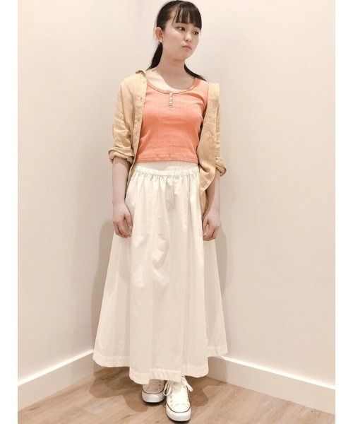 GAP（ギャップ）の「シック コットン スクープネックTシャツ（Tシャツ/カットソー・レディース・ホワイト/ブルー/オレンジ・L/XXS/XL/XS/S/M）」の4枚目の写真