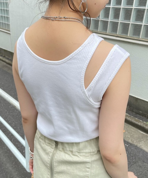 Chico（チコ）の「パット付きレイヤードアメスリタンク（タンクトップ・レディース・ブラック/ホワイト/ピンク/チャコールグレー・FREE）」の8枚目の写真