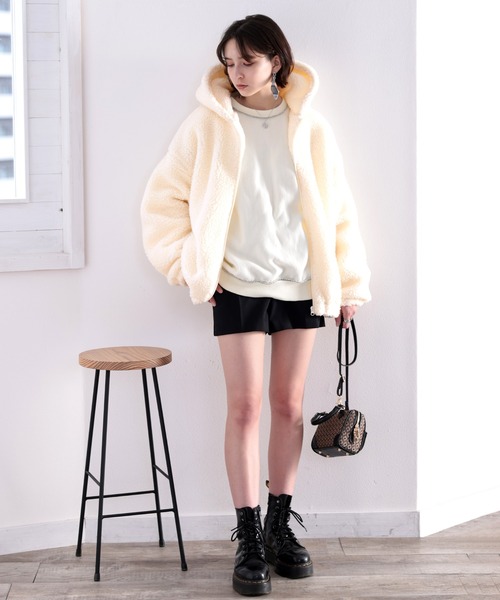 Java（ジャバ）の「《JaVa ジャバコラボ》もこもこ。JaVaワッペン付きボリュームボアブルゾン（ブルゾン・レディース・アイボリー/ベージュ・LARGE/MEDIUM/X-LARGE）」の4枚目の写真