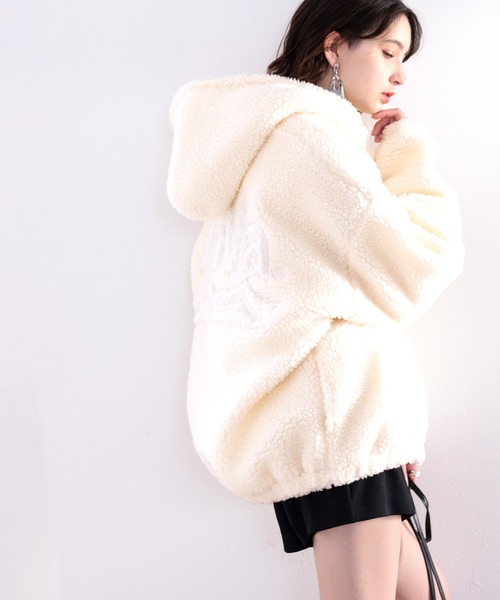 Java（ジャバ）の「《JaVa ジャバコラボ》もこもこ。JaVaワッペン付きボリュームボアブルゾン（ブルゾン・レディース・アイボリー/ベージュ・LARGE/MEDIUM/X-LARGE）」の7枚目の写真