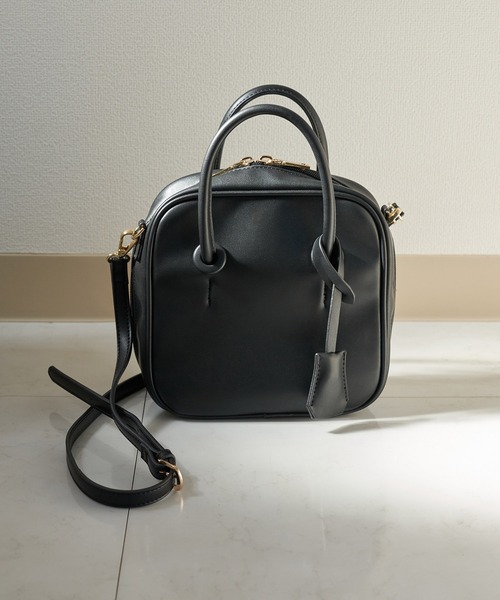 cache cache(カシュ カシュ)の「【WEB限定】【cache cache】カシュカシュ ボックス型ボストンバッグ(ショルダーバッグ・レディース・ブラック/ダークブラウン・FREE)」の3枚目の写真