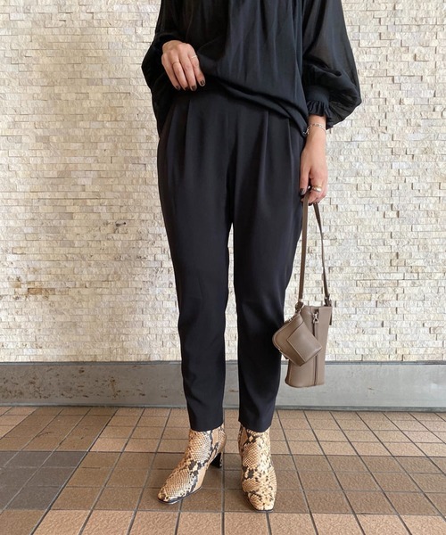 RIVE DROITE（リヴドロワ）の「《2サイズ展開》どんなスタイルにも馴染んでくれる　ドライストレッチジョッパーパンツ（その他パンツ・レディース・ブラック/ベージュ/ネイビー・36/38）」の2枚目の写真