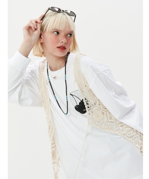 KIRSH(キルシー)の「A'GEM/9 × .kom『KIRSH/キルシー』CHERRY TREE LONG SLEEVE T-SHIRT/ツリーチェリーデザインロングスリーブTシャツ(Tシャツ/カットソー・レディース・ホワイト/チャコールグレー・FREE)」の1枚目の写真