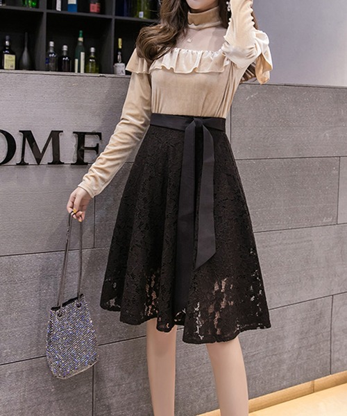 Grandeir（グランディール）の「ウエストリボン レース フレアスカート（スカート・レディース・ブラック/アイボリー・M）」の4枚目の写真