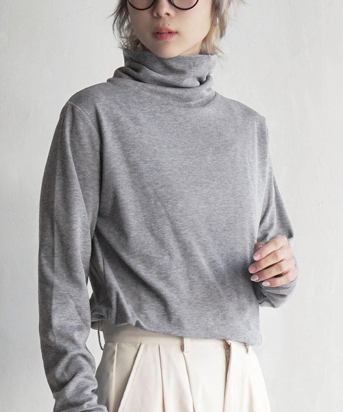 zootie（ズーティー）の「【着た瞬間あったかい】無地＆ボーダー 裏起毛タートルネックカットソー（Tシャツ/カットソー・レディース・チャコール/オレンジ/ブラック×グレー/アイボリー/ブラック/ライトベージュ/バーガンディー/ブラック×ホワイト/マスタード/杢グレー/ダークグリーン・L/M/LL）」の5枚目の写真