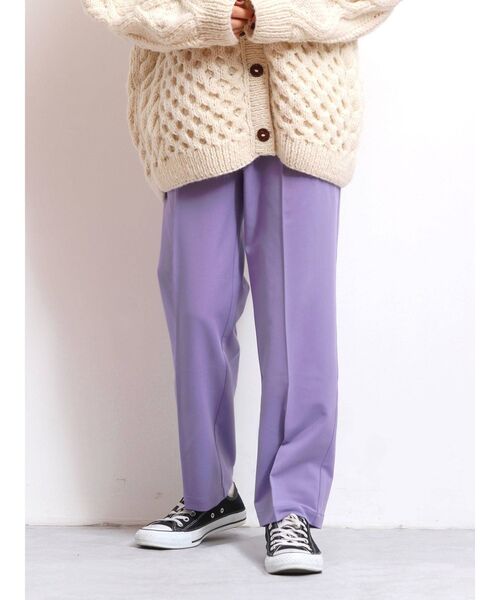 Ungrid(アングリッド)の「【WEB限定】ハイウエストタックテーパードパンツ(カラーパンツ)(スラックス・レディース・ブラック/ベージュ/パープル/レッド/ピンク/グリーン系その他・FREE)」の12枚目の写真