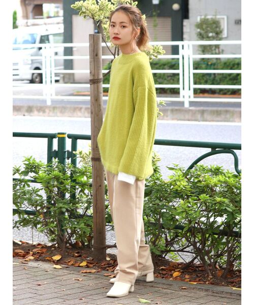 Ungrid(アングリッド)の「【WEB限定】ハイウエストタックテーパードパンツ(カラーパンツ)(スラックス・レディース・ブラック/ベージュ/パープル/レッド/ピンク/グリーン系その他・FREE)」の17枚目の写真
