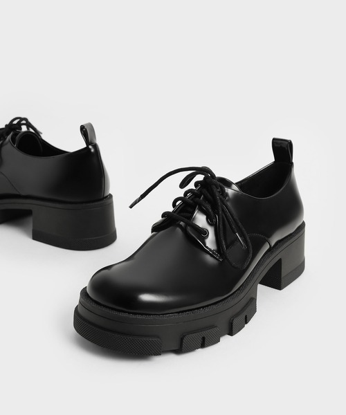 CHARLES & KEITH（チャールズ & キース）の「レースアップ チャンキーブローグ / Lace-Up Chunky Brogues（ドレスシューズ・レディース・ブラック/オフホワイト・22.5cm/23cm/23.5cm/24.5cm/25cm/25.5cm）」の13枚目の写真