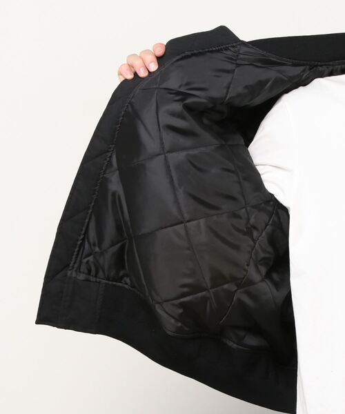 VANQUISH(ヴァンキッシュ)の「ヴィンテージスタイル MA-1 *(MA-1・メンズ・ブラック/カーキ・M/L)」の11枚目の写真