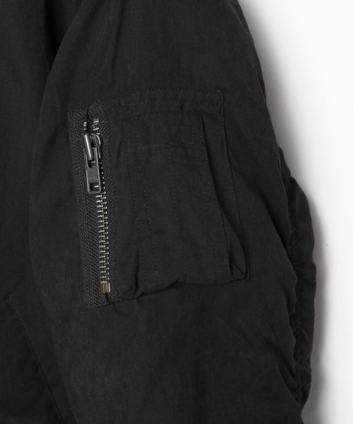 VANQUISH(ヴァンキッシュ)の「ヴィンテージスタイル MA-1 *(MA-1・メンズ・ブラック/カーキ・M/L)」の9枚目の写真