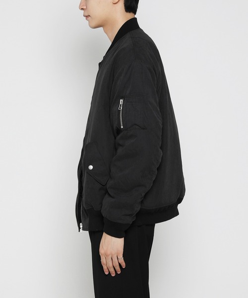 VANQUISH(ヴァンキッシュ)の「ヴィンテージスタイル MA-1 *(MA-1・メンズ・ブラック/カーキ・M/L)」の3枚目の写真