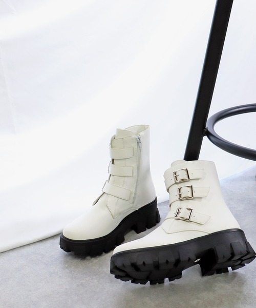 LOVEHUNTER（ラブハンター）の「LOVEHUNTER / トラックソールベルトブーツ (1563)　コンバットブーツ（ブーツ・レディース・ホワイト/ブラック・LL/S/M/L）」の3枚目の写真