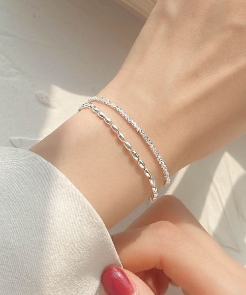 yu-ka（ユーカ）の「YU-KA : レイヤーチェーンブレスレット（シルバー925）（ブレスレット・レディース・シルバー/シルバー系その他・ONE SIZE）」の4枚目の写真