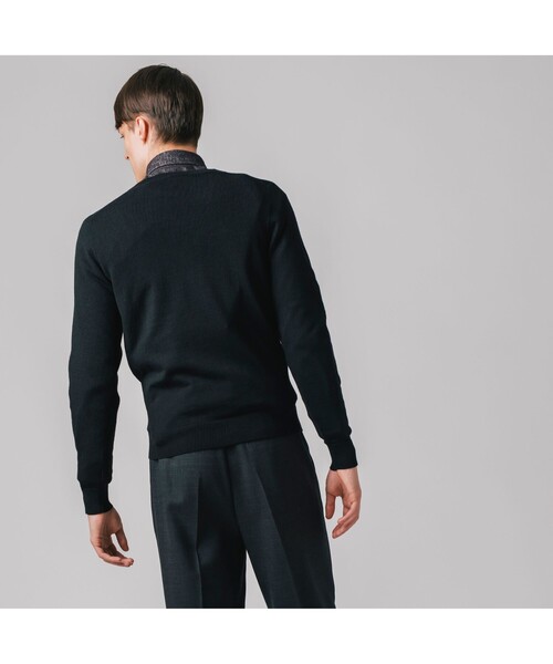 LACOSTE（ラコステ）の「Karl Karl(R)Vネックニットセーター（ニット/セーター・メンズ・ブラック/グレー/ネイビー/ライトブラウン・4/2/5/3）」の11枚目の写真